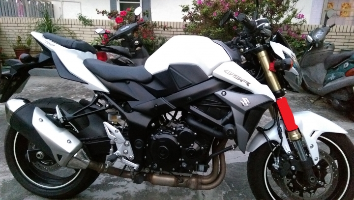 GSR-750開箱~(多圖)