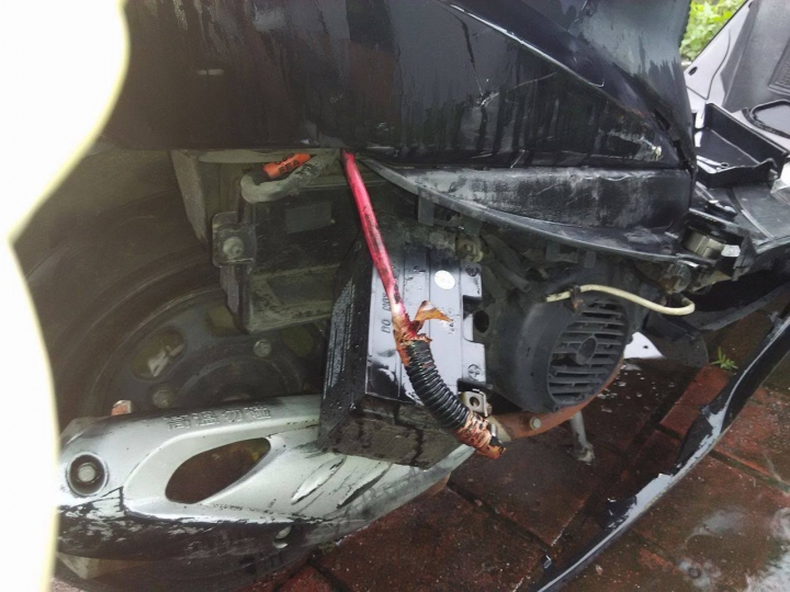 新手車禍    請各位鑑定   附圖