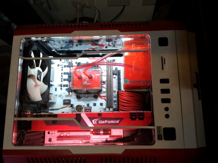 PC改裝X東方Project！紅魔彩繪痛PC主機完工>w<