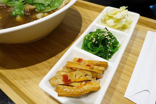 【食記】捷運國父紀念館站/延吉街美食。小熟成牛肉麵