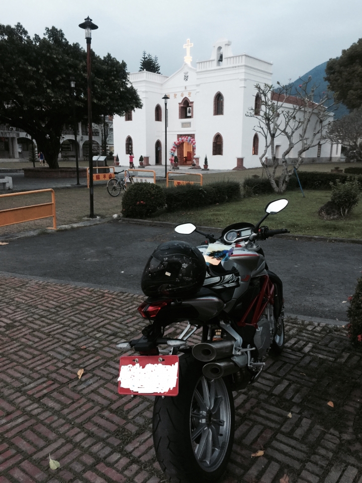 開箱 義大利的浪漫 MV Agusta 1090R