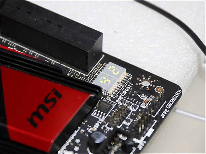 [開箱] 「蝙蝠俠對超人」聯名款：微星MSI Z170A GAMING M5 + GTX 970 GAMING 4G 效能小測