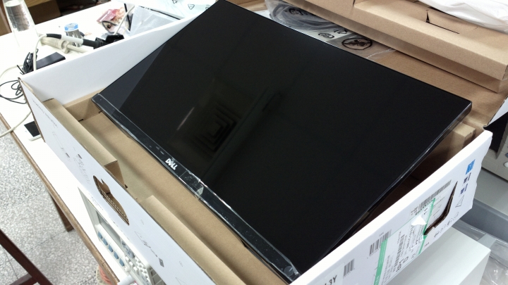DELL S2316H 開箱