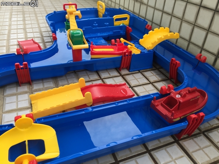 【開箱】夏天玩水趣-瑞典Aquaplay漂漂河水上玩具