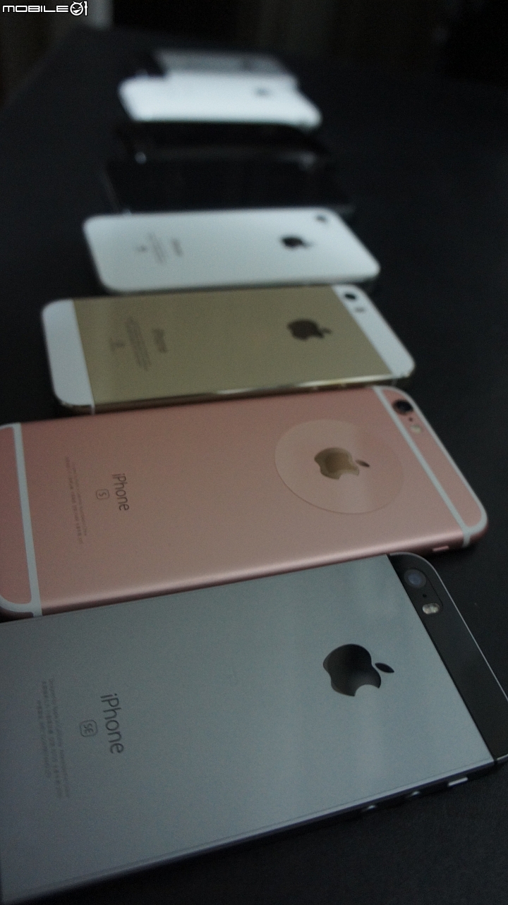 [分享] Apple iPhoneSE 太空灰, iPhone先烈 列隊歡迎！！！