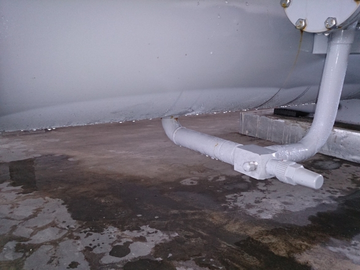 空調 冰水機組 流汗節水珠