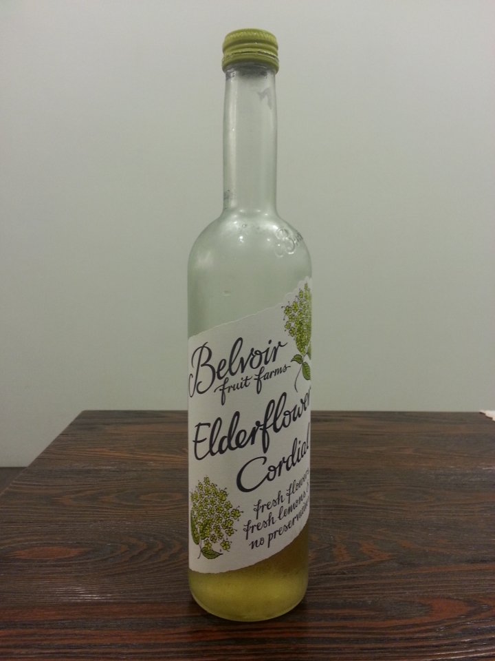 請問有人知道台灣哪邊有賣這款飲料嗎?? (bottle green cordial)