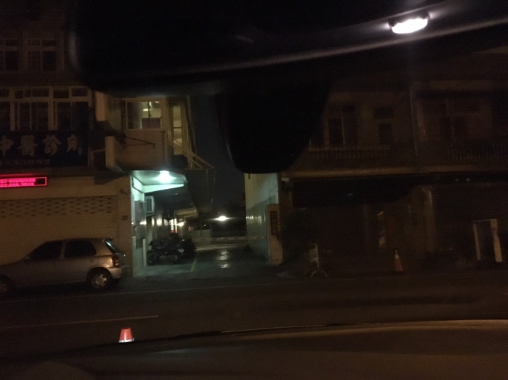 請推薦後視鏡行車紀錄器