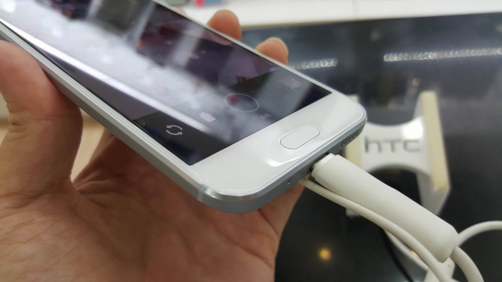 HTC 10 已經可以在HTC專賣店試玩到囉