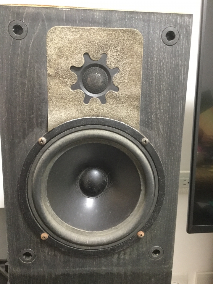 公公留下來的舊音響，幫忙看一下