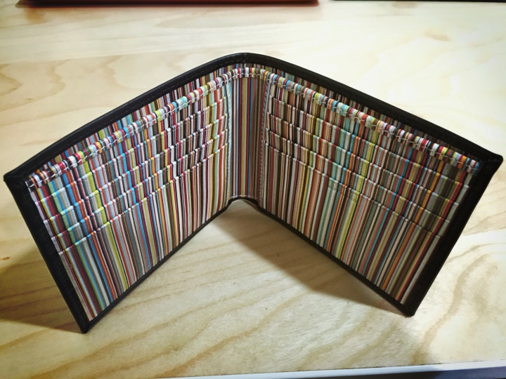 「開箱」Paul Smith 經典彩色直條紋短夾