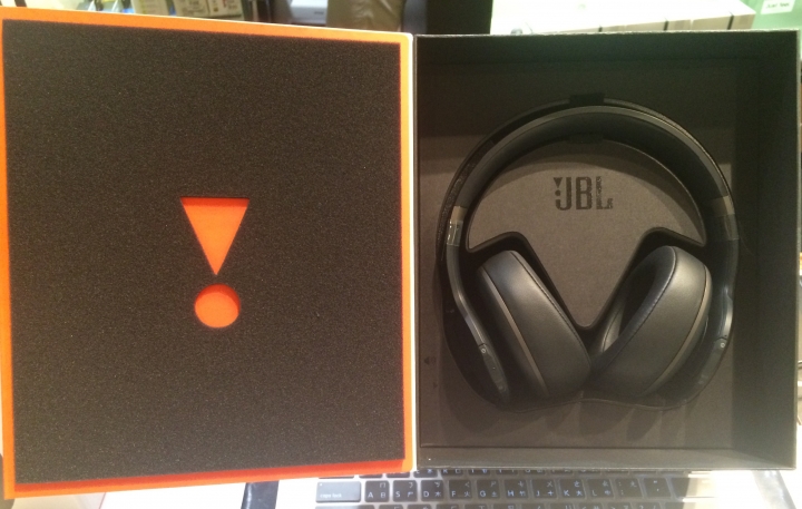 「開箱」JBL Everest Elite 700BT 不專業開箱