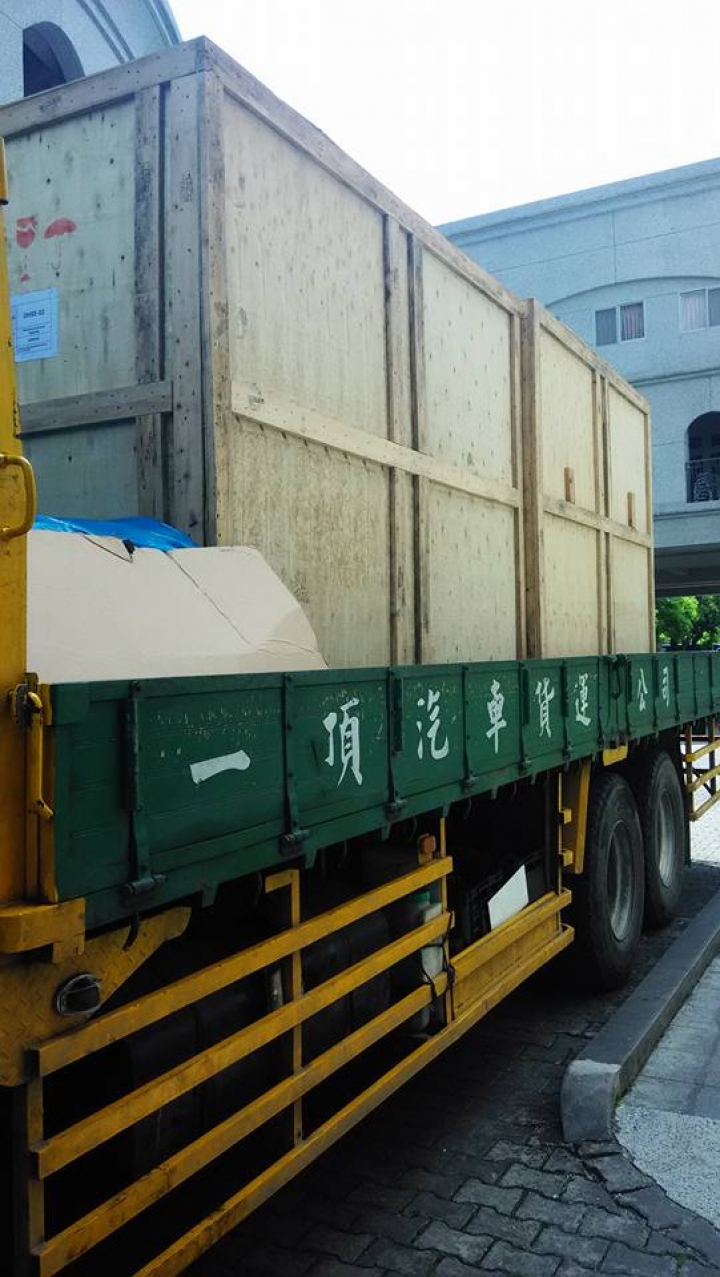 [純分享] 老爸的賺錢愛駒-MITSUBISHI FUSO