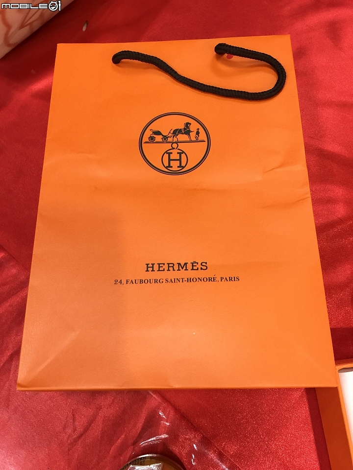 難怪那麼多人會被詐騙,都跟她說是假的hermes皮帶