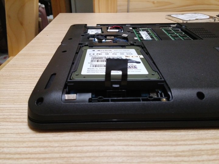 [開箱] ThinkPad E460 FHD霧面/i3-6100U/16GB/256GB