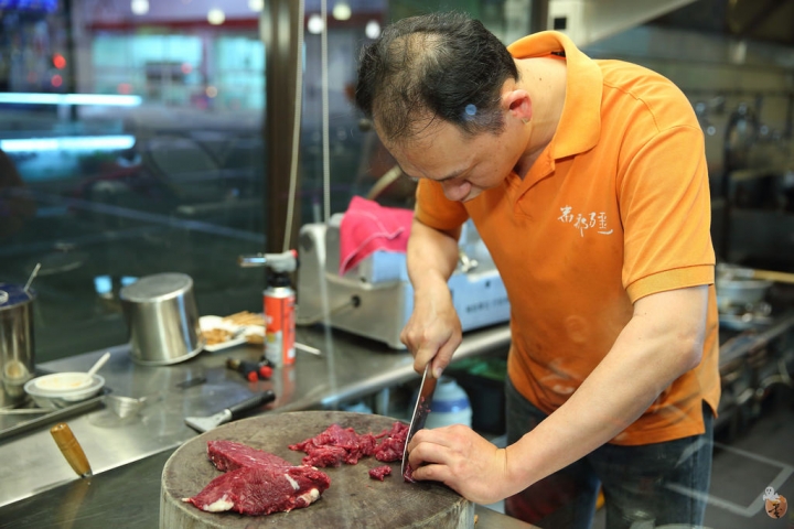 [桃園]中壢番那疆溫體牛肉火鍋,鮮甜的肉質跟鍋底  by蛋拔
