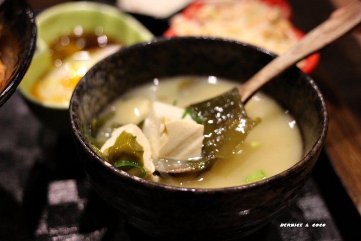 (中山美食)新丼日式餐廳 (21種口味) 平價的創意日式丼飯 (捷運中山站 )
