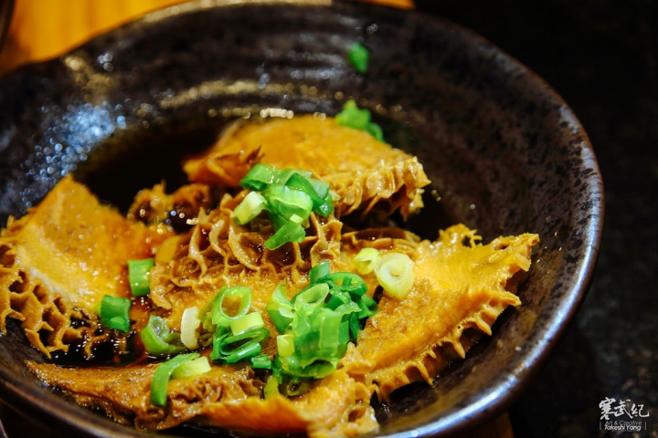 東區延吉街‧小熟成牛肉麵｜厚切熟成牛排‧超厲害牛肉麵！