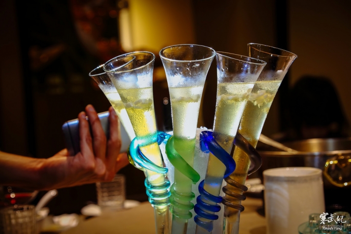 捷運大安站‧宸市私廚料理｜頂級創意私廚空間‧超霸氣椰香螃蟹鍋！