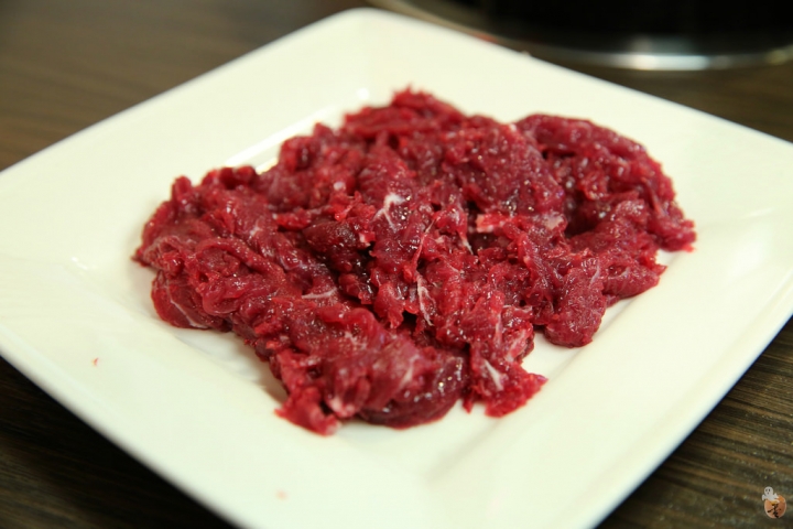[桃園]中壢番那疆溫體牛肉火鍋,鮮甜的肉質跟鍋底  by蛋拔