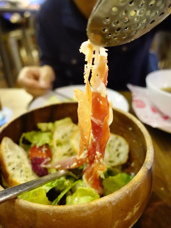 [食記] Howfun好飯食堂(瑞光店)。內湖的西班牙風味餐廳~