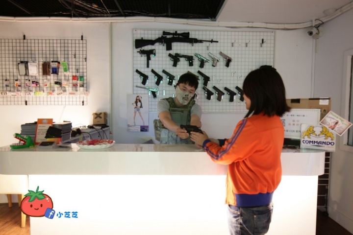 台北士林CQB 室內生存遊戲場地 運動主題酒吧 Precisely Point 射擊遊戲 桌遊 聚餐 包場 飛鏢大賽