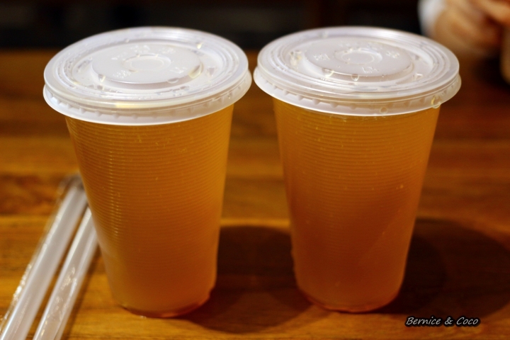 (台北 養生美食台大醫院)雙月食品社養生食品燉雞湯(台大醫院週邊美食)(捷運善導寺站)