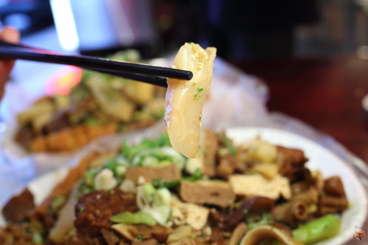 [桃園]中壢三國麻辣臭豆腐、滷味,嗜辣的人可別錯過(桃園中壢宵夜)  by蛋拔