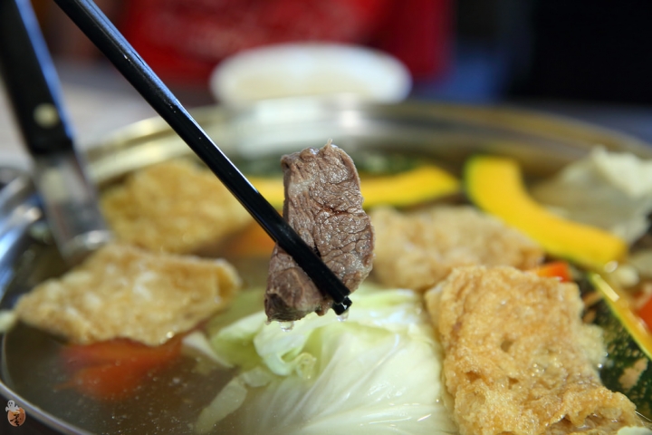 [桃園]中壢番那疆溫體牛肉火鍋,鮮甜的肉質跟鍋底  by蛋拔