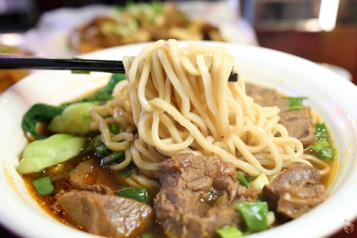 [桃園]中壢三國麻辣臭豆腐、滷味,嗜辣的人可別錯過(桃園中壢宵夜)  by蛋拔