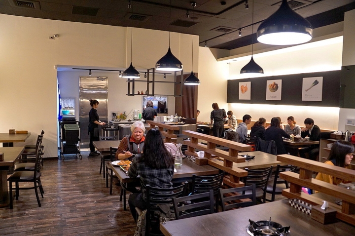[台南][東區] 韓國飯桌 Korean table