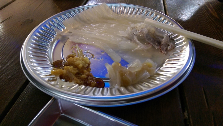 【北海道。函館】《函館朝市》活釣花枝&銅板價海鮮丼只要￥500!!