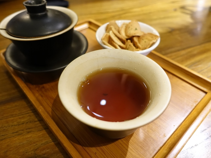 [食記] 花蓮 王記茶舖人文茶堂(明心店)。茶飲與簡餐都有極佳的表現!