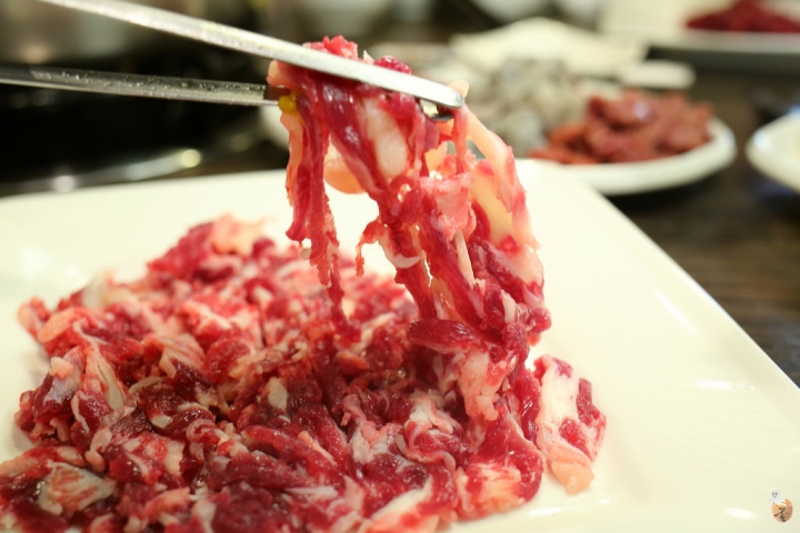 [桃園]中壢番那疆溫體牛肉火鍋,鮮甜的肉質跟鍋底  by蛋拔