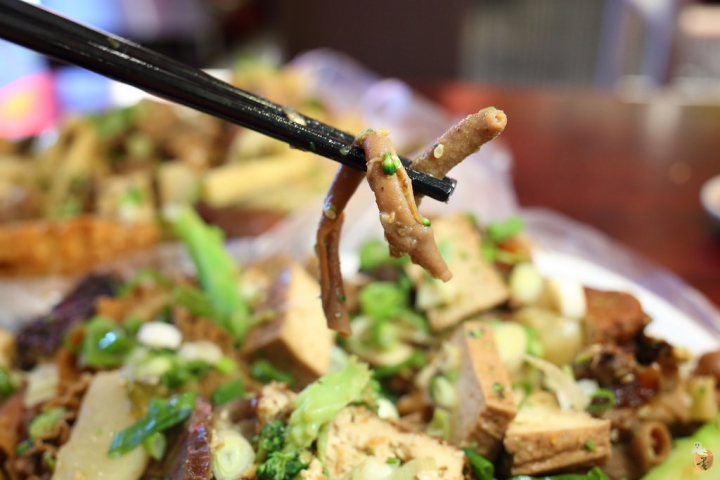 [桃園]中壢三國麻辣臭豆腐、滷味,嗜辣的人可別錯過(桃園中壢宵夜)  by蛋拔