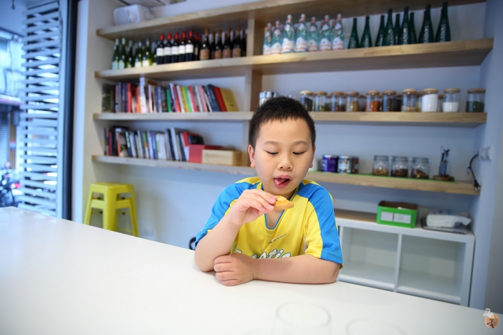 [台北]來跟帥哥美女學做菜吧-Naked Market 裸市集,還有零售的香料跟食材  by蛋拔