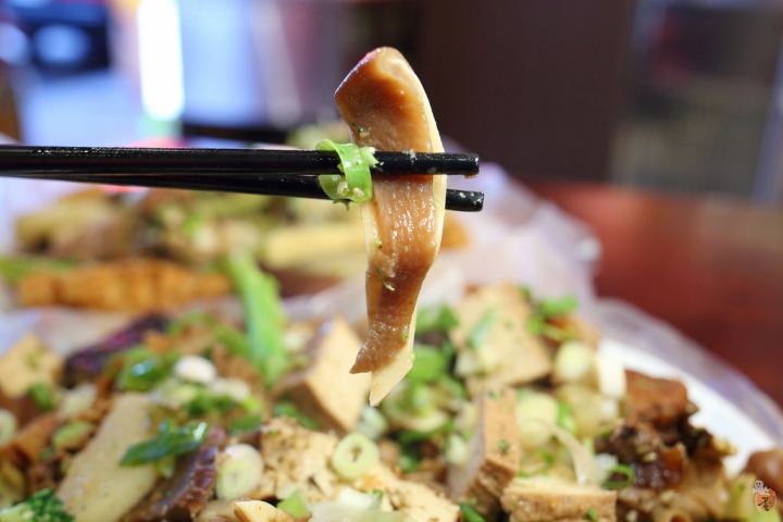 [桃園]中壢三國麻辣臭豆腐、滷味,嗜辣的人可別錯過(桃園中壢宵夜)  by蛋拔