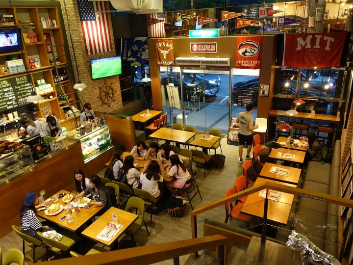 [食記] Campus Cafe(內湖店)。美式校園輕食餐廳