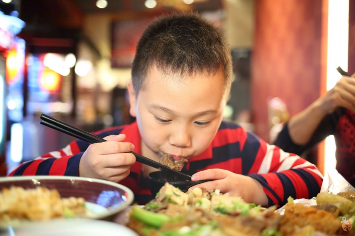 [桃園]中壢三國麻辣臭豆腐、滷味,嗜辣的人可別錯過(桃園中壢宵夜)  by蛋拔