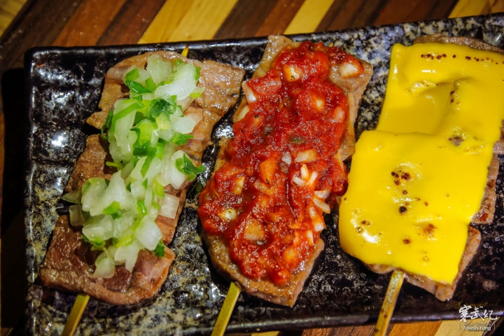 捷運忠孝復興‧東京串門子-Tokyo hot炭火串燒｜激推！微風對面超激安串燒‧老闆人帥佛心最愛東京熱！