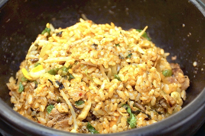[台南][東區] 韓國飯桌 Korean table