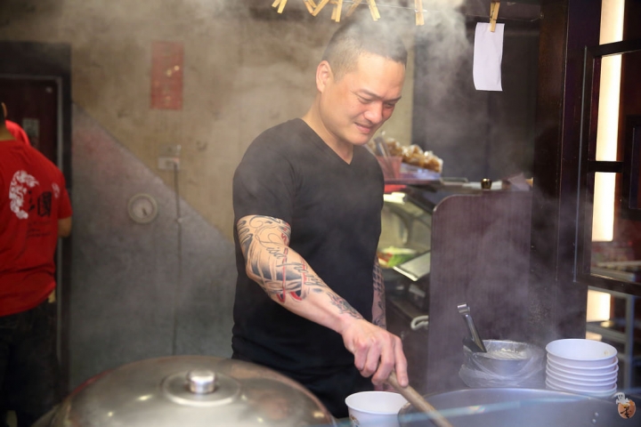 [桃園]中壢三國麻辣臭豆腐、滷味,嗜辣的人可別錯過(桃園中壢宵夜)  by蛋拔