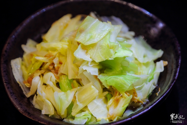 東區延吉街‧小熟成牛肉麵｜厚切熟成牛排‧超厲害牛肉麵！