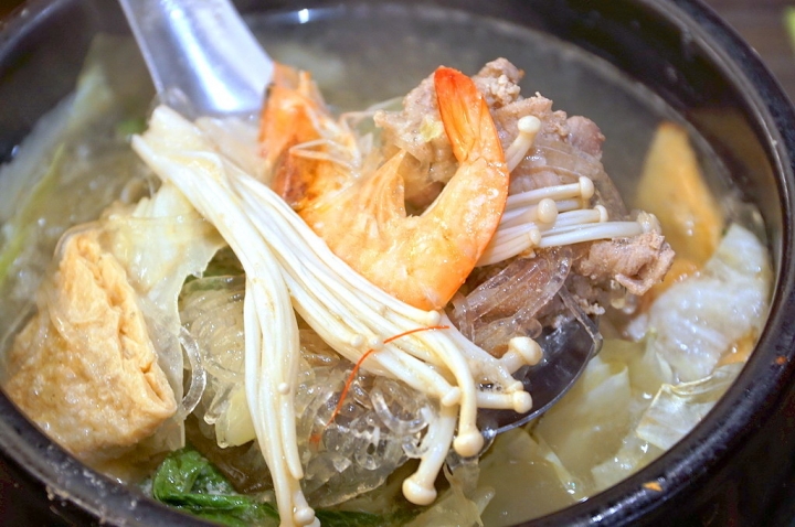 [台南][東區] 韓國飯桌 Korean table