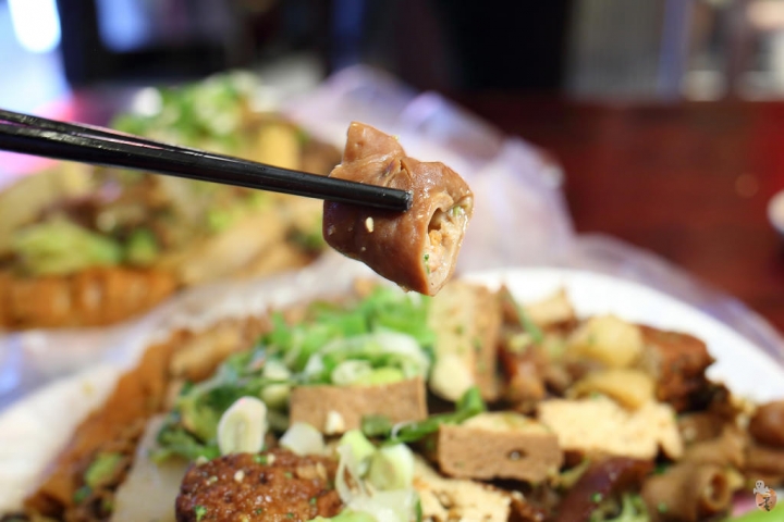 [桃園]中壢三國麻辣臭豆腐、滷味,嗜辣的人可別錯過(桃園中壢宵夜)  by蛋拔