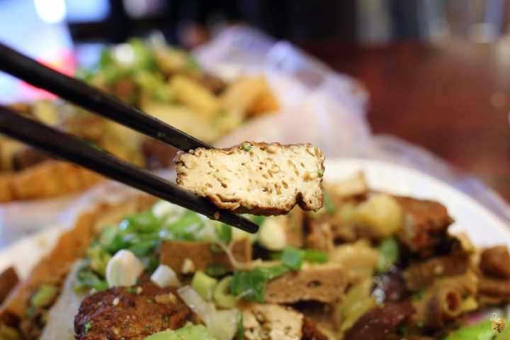[桃園]中壢三國麻辣臭豆腐、滷味,嗜辣的人可別錯過(桃園中壢宵夜)  by蛋拔