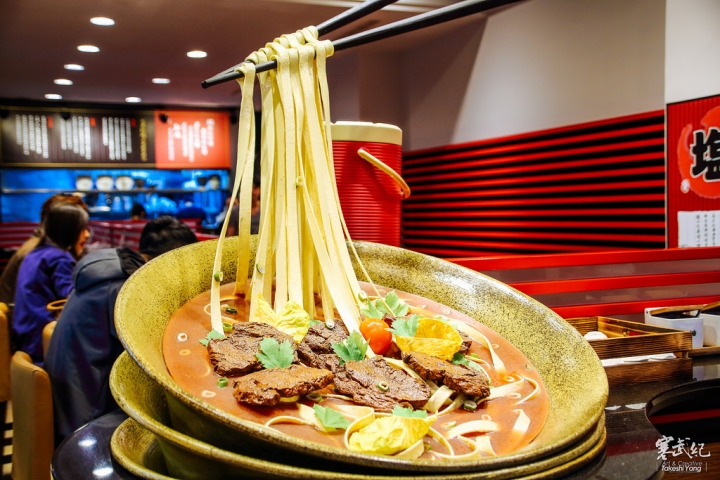 東區延吉街‧小熟成牛肉麵｜厚切熟成牛排‧超厲害牛肉麵！