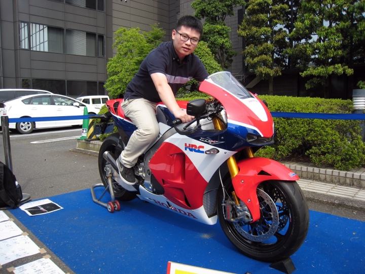 [作品分享] 時代序幕！2002年式RC211V前期型 暨靜岡愛好會參展心得
