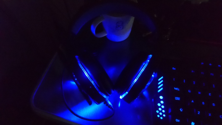 美國聲霸SportsBot鍵盤滑鼠耳機遊戲電競組    簡易開箱