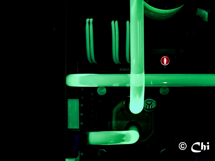 自製機殼= ITX 水冷小鋼炮=